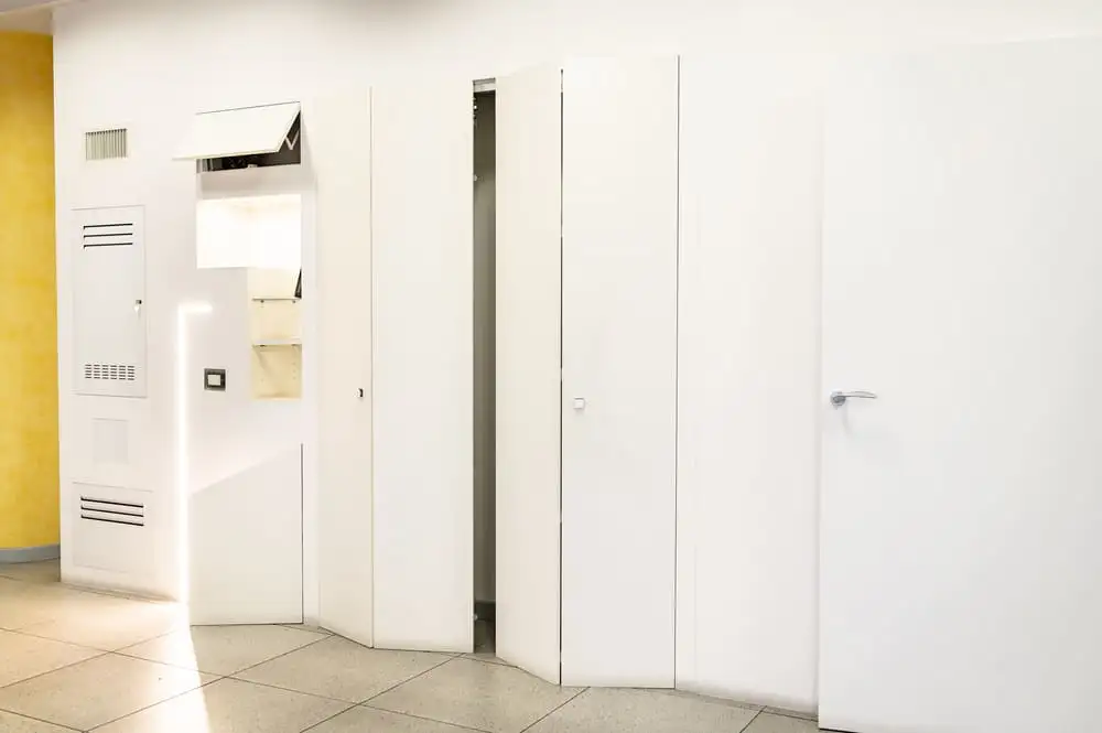 La-sala-mostra-con-alcune-applicazioni-dei-materiali